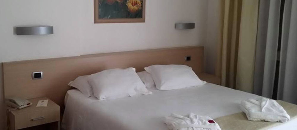 Park Hotel Mondovì Zewnętrze zdjęcie